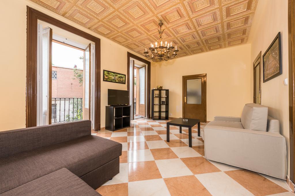 Grand Latina Apartment Madrid Room photo