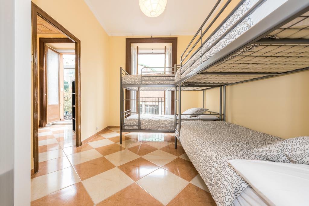 Grand Latina Apartment Madrid Room photo