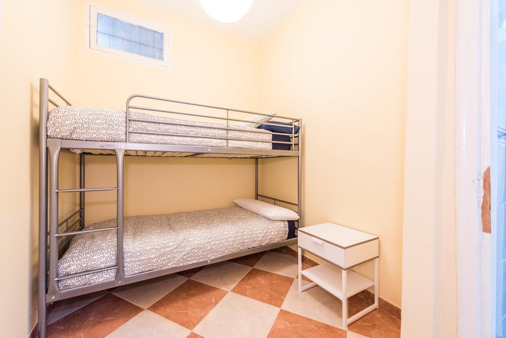 Grand Latina Apartment Madrid Room photo